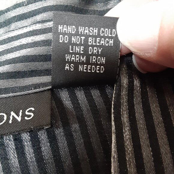 Impressions Blouse Size LARGE Black/Silver Button-up Long Sleeve Holiday Goth - Picture 7 of 9